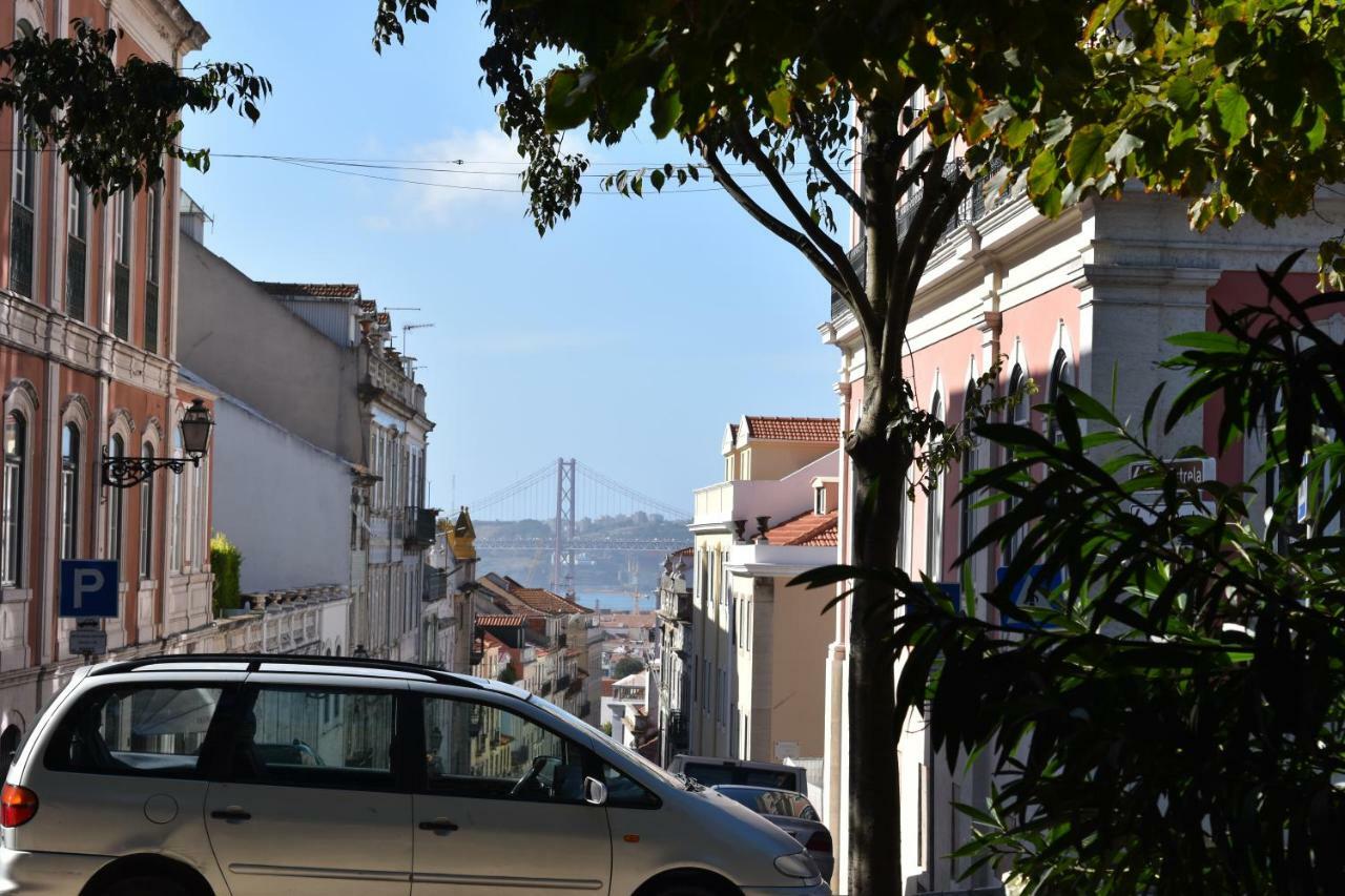 Architect-Designed Loft In A Historic Hilltop Neighborhood 리스본 외부 사진