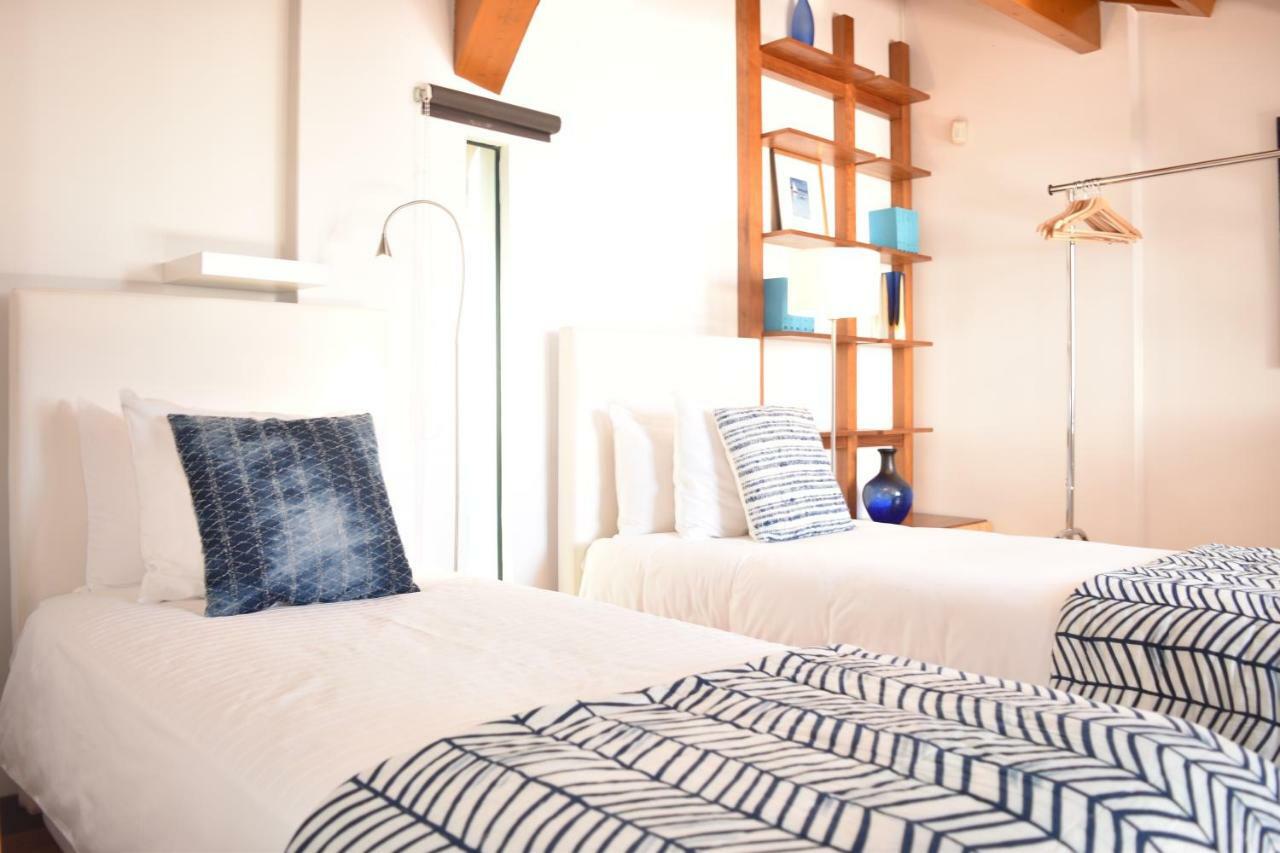 Architect-Designed Loft In A Historic Hilltop Neighborhood 리스본 외부 사진