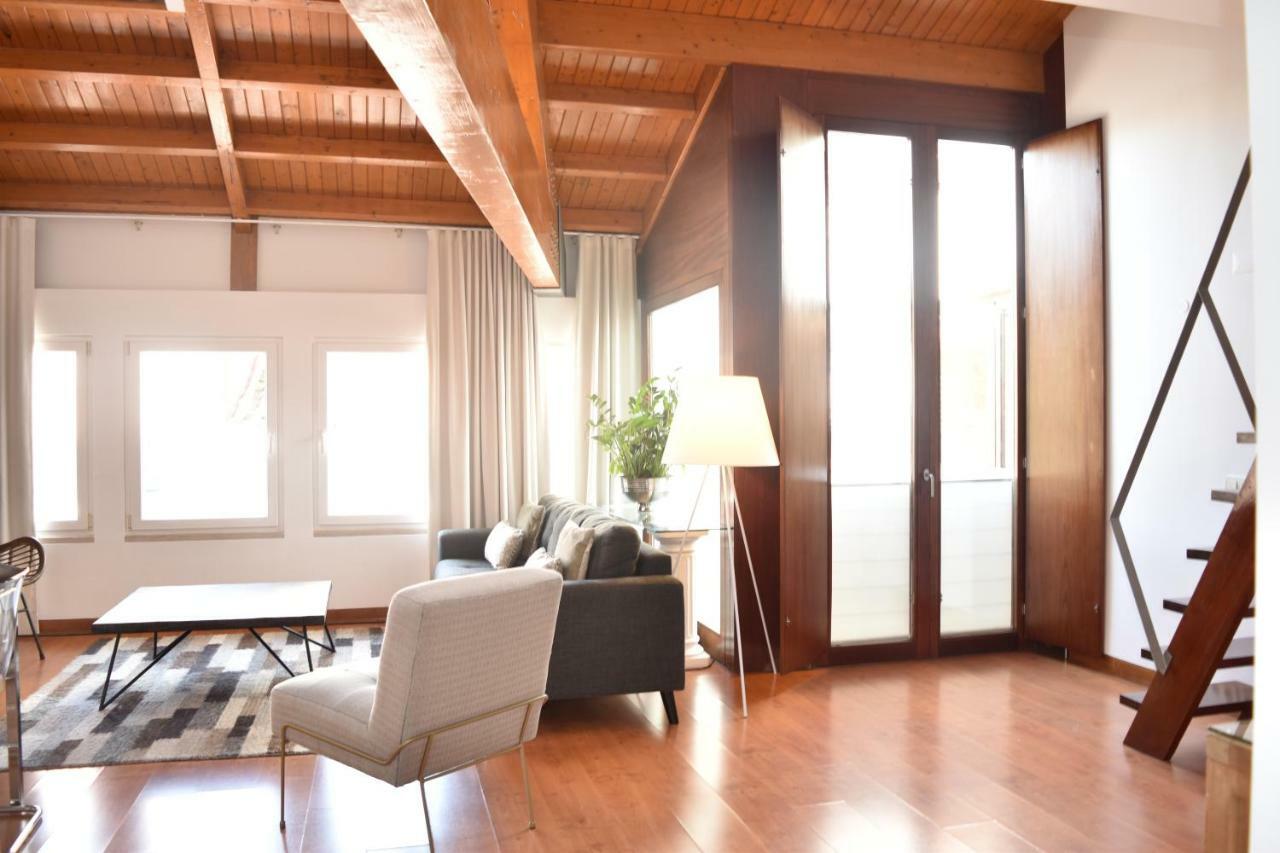 Architect-Designed Loft In A Historic Hilltop Neighborhood 리스본 외부 사진